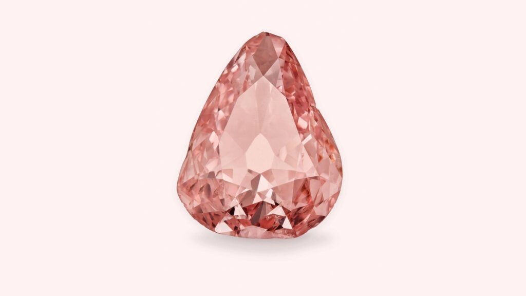 1926’da çalınan pembe elmas Grand Condé, yaklaşık bir asır sonra Chantilly’de sergilenecek