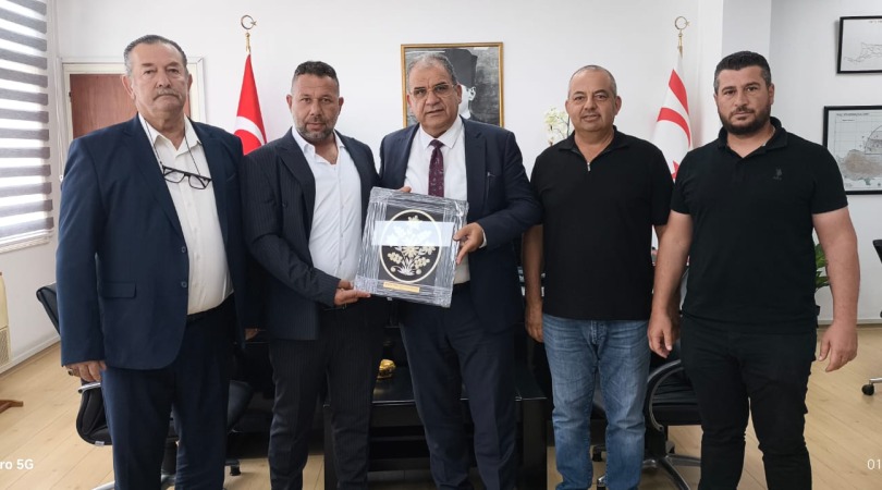 Sucuoğlu, Çiftçiler Birliği heyetini kabul etti