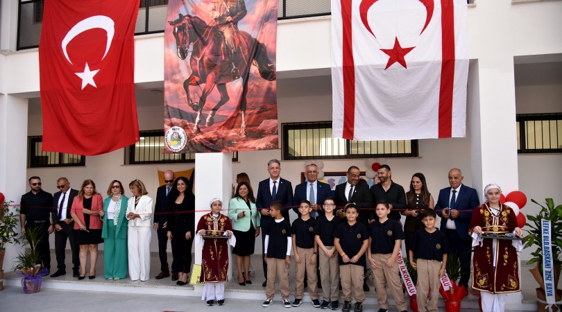 Yeniden inşa edilen Yeşilyurt İlkokulu törenle açıldı