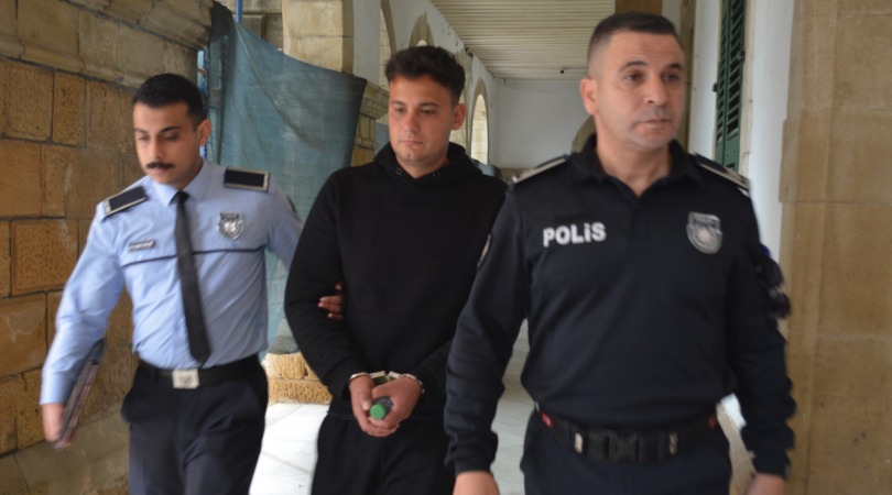 Komşusuna 7 el ateş etti: 2 yıl hapse mahkum edildi