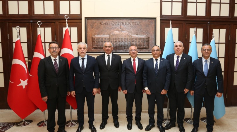 Çavuşoğlu, Gazi Üniversitesi Rektörü Ünal’ı ziyaret etti