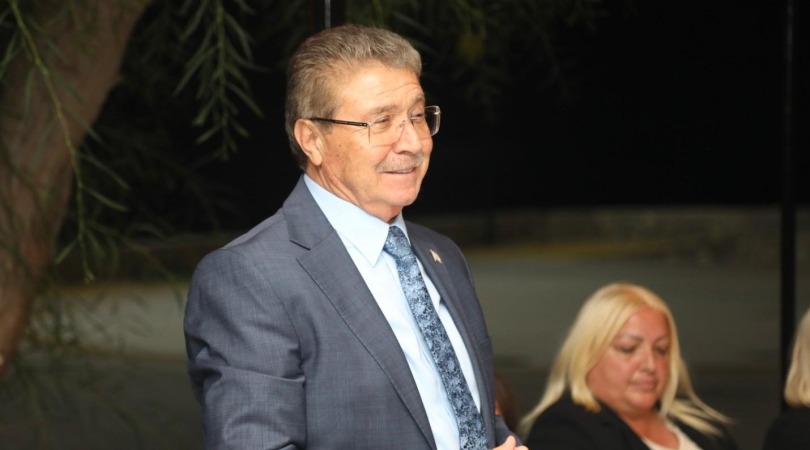 Üstel: Sizin işiniz konuşmak, bizim işimiz çalışmak