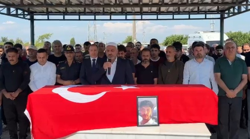 Gemi kazasında hayatını kaybeden Özgür Gönül Tarsus’ta defnedildi
