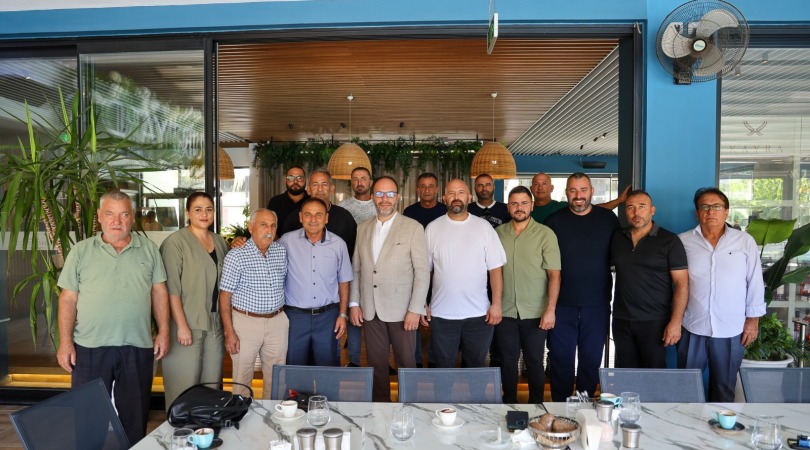 Sadıkoğlu, Muhtarlar Günü’nde muhtarlarla bir araya geldi