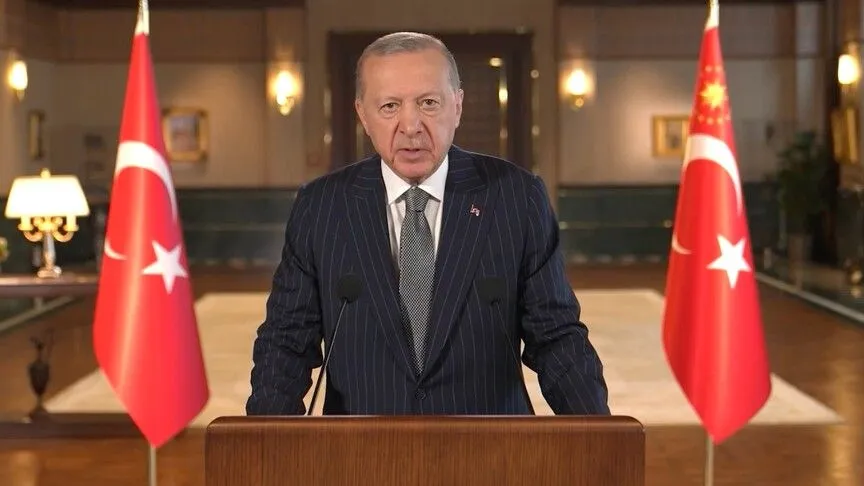 Erdoğan: Türkiye Cumhuriyeti’ni çok daha aydınlık yarınlara hep birlikte taşıyacağız