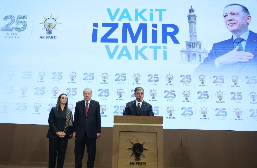 İzmir Büyükşehir Belediye Başkanı Tugay AK Parti’ye geçti