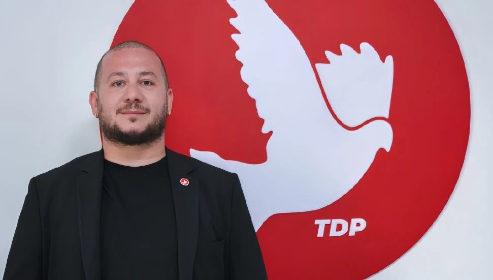 Ekinci: Çalışan kamera sistemini bozdunuz, beceriksizliğinizin faturasını halka ödetiyorsunuz!