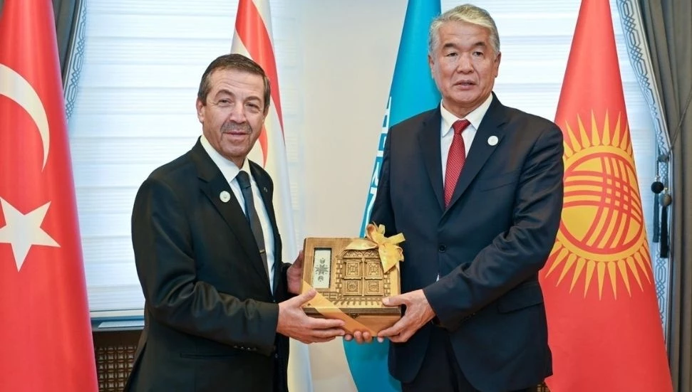 Ertuğruloğlu, TÜRKSOY Genel Sekreteri ile görüştü: İş birliği ele alındı