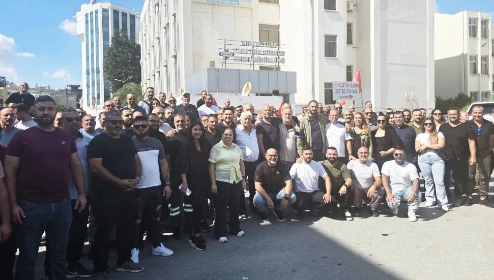 El-Sen’in grevi devam ediyor: Kamuda örgütlü dört sendikayla toplantı yapılacak